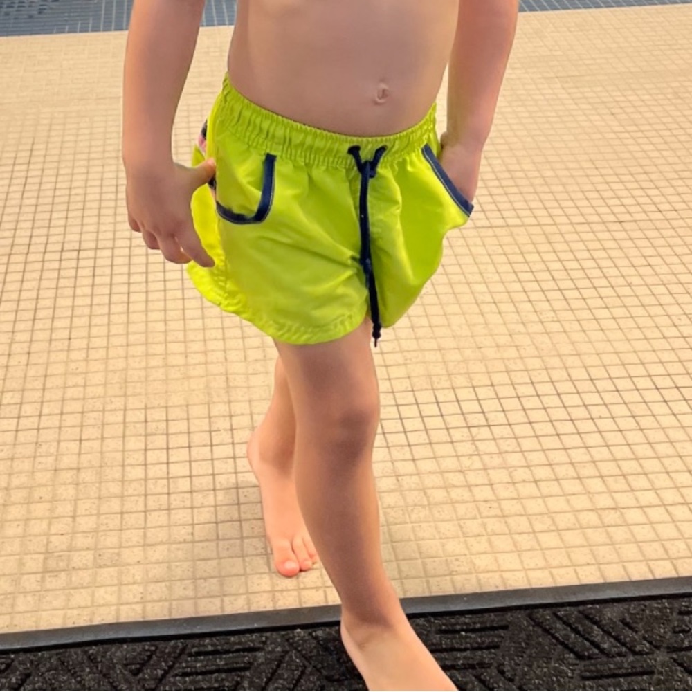 📦4/$20📦 SCUBA boys swim trunks 4T bright yellow